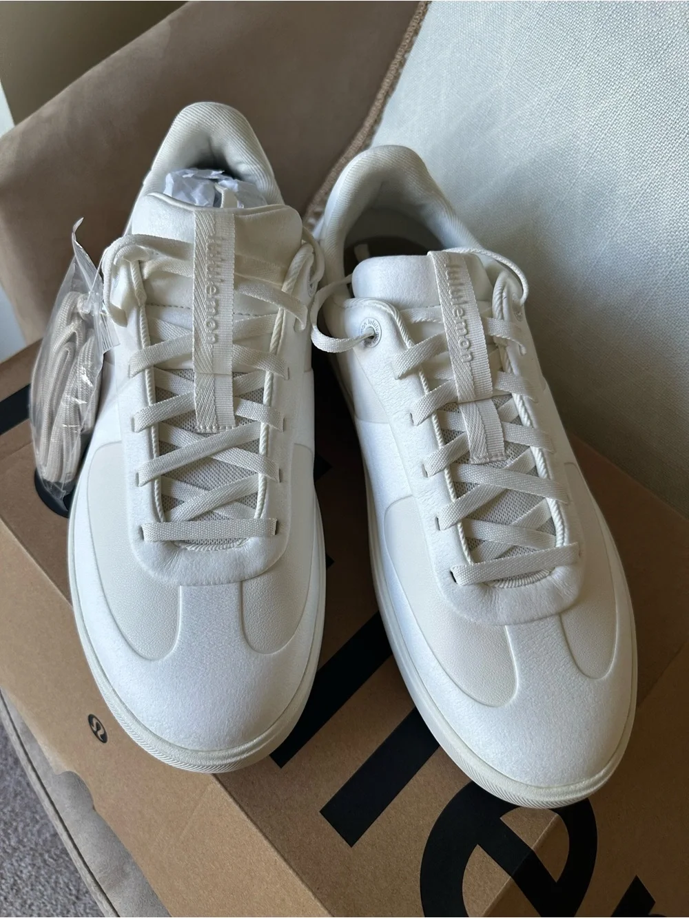 Lululemon cityverse sneakers  men’s size 11  NIB